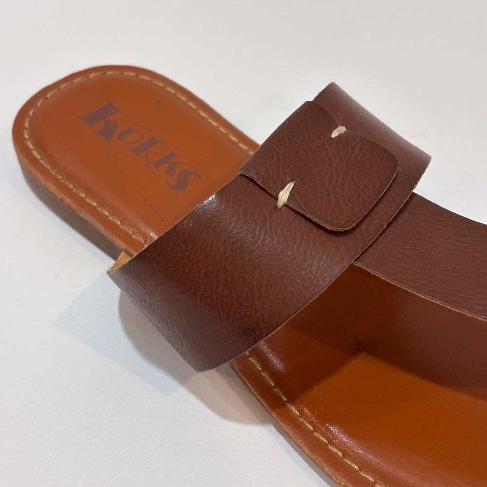 Kork-Ease Women's Brown Sandals SZ 8 Flat Slip-On - Picture 3 of 10